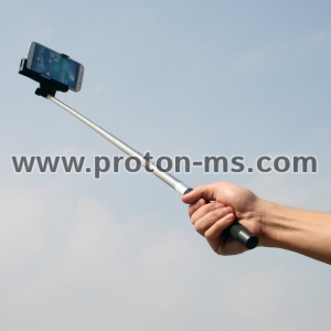 Monopod Z07-1 Selfie Stick with Bluetooth Remote